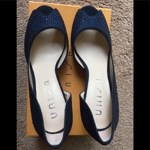 Dark blue fabric Pumps